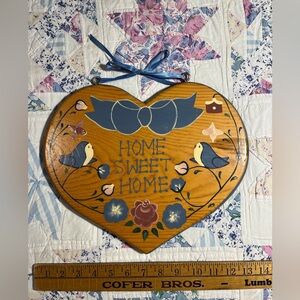 Heart-Shaped Home Sweet Home Wall Decor